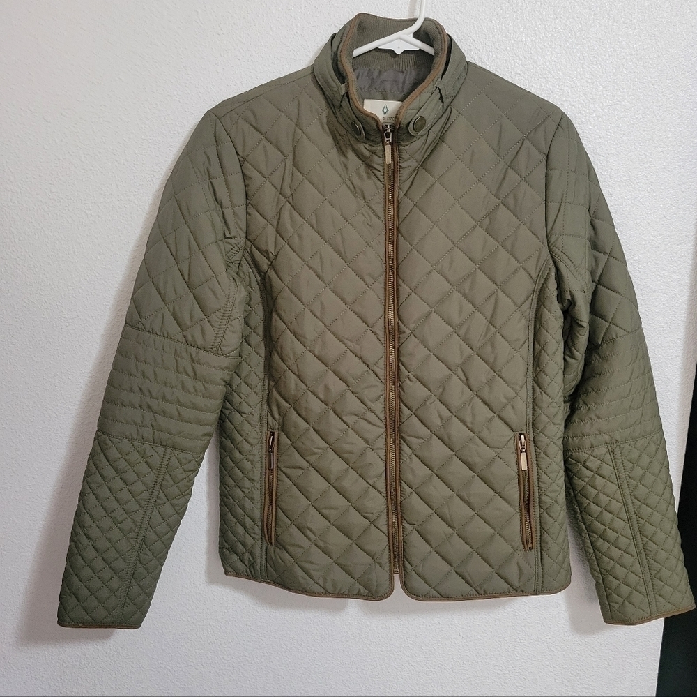 NWT Jade & Ivory By 26 International puffer quilted jacket size medium